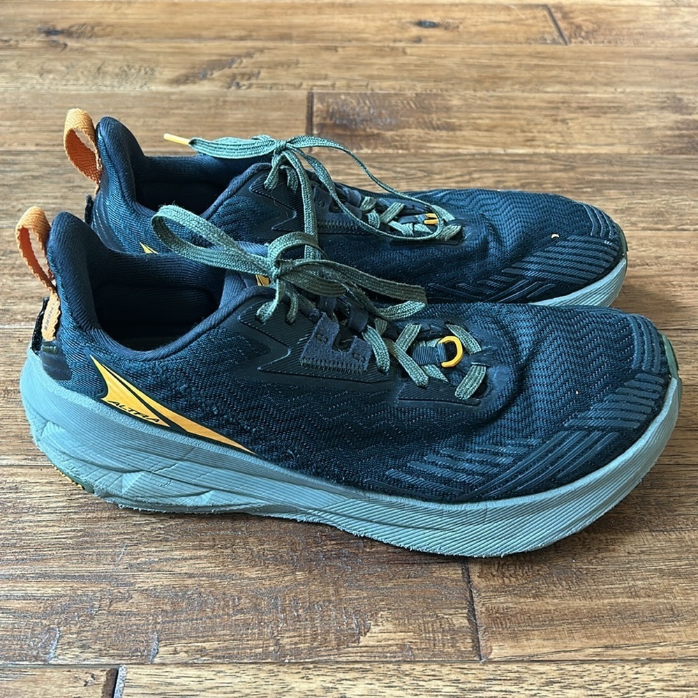 Altra Experience Wild Trail Running Shoes Foot Shape Low Drop Mens Size 9